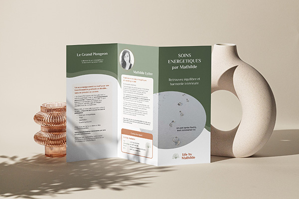 Life by Mathilde Brochure<br />
Design with Laure